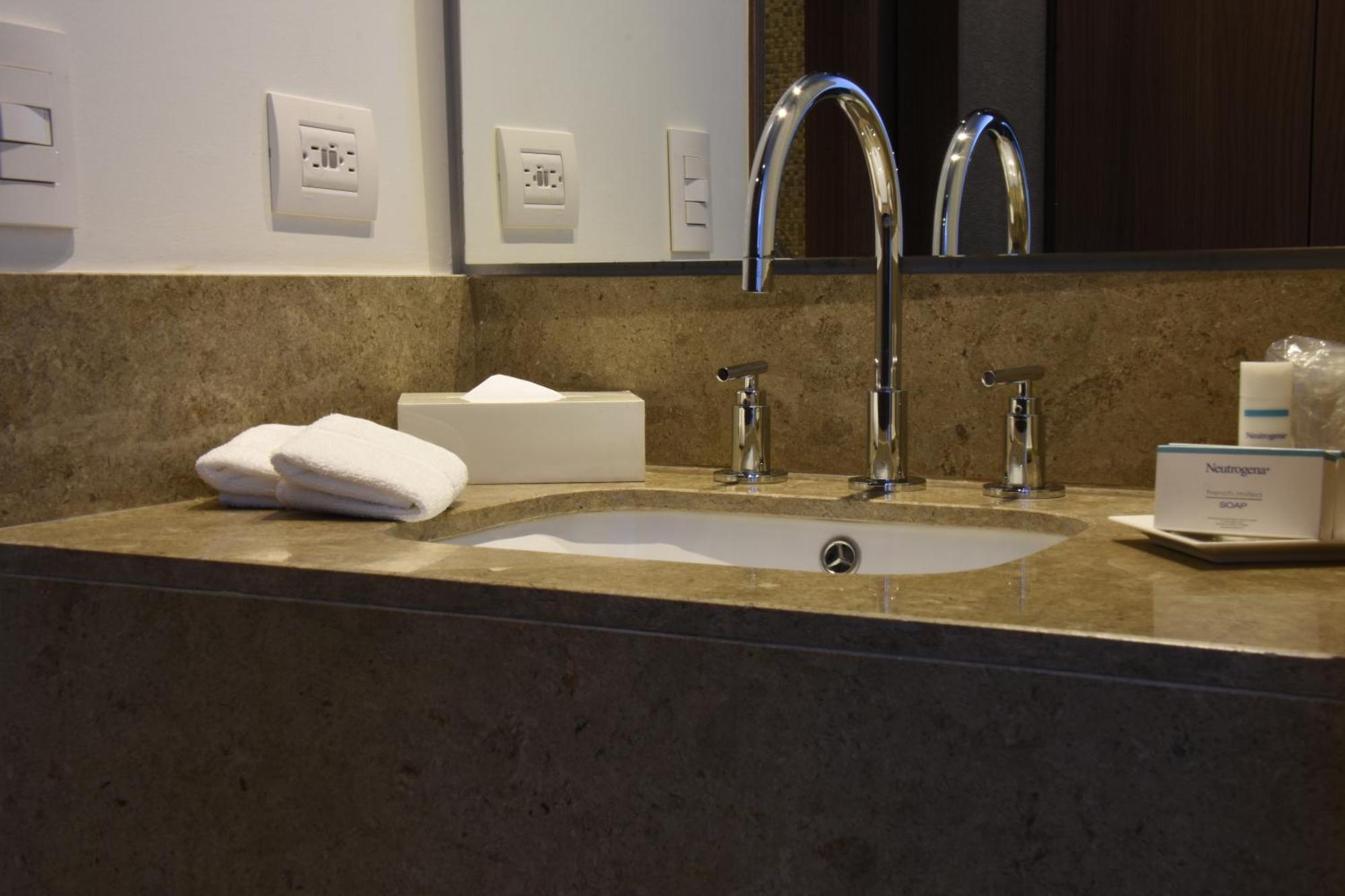Hampton By Hilton Bogota Usaquen Екстер'єр фото