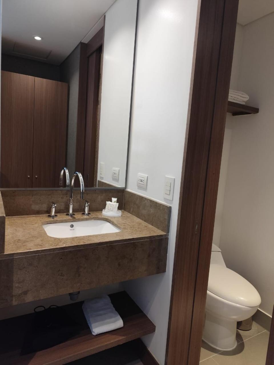 Hampton By Hilton Bogota Usaquen Екстер'єр фото